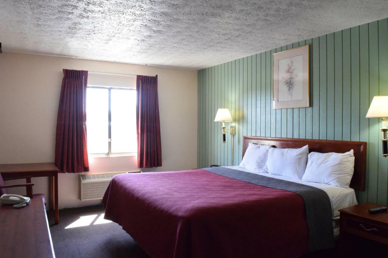 Budget Inn Ontario Ontario Center Eksteriør billede