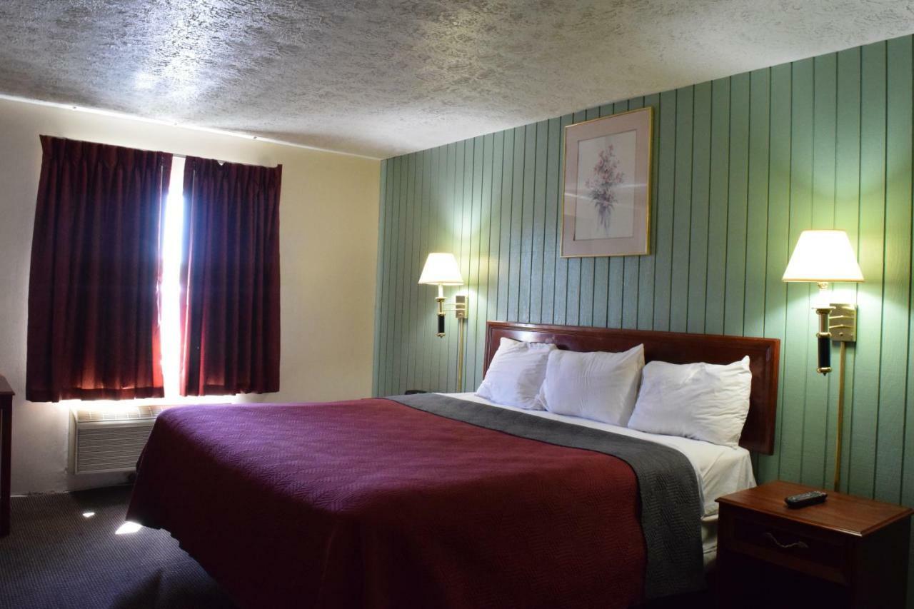 Budget Inn Ontario Ontario Center Eksteriør billede