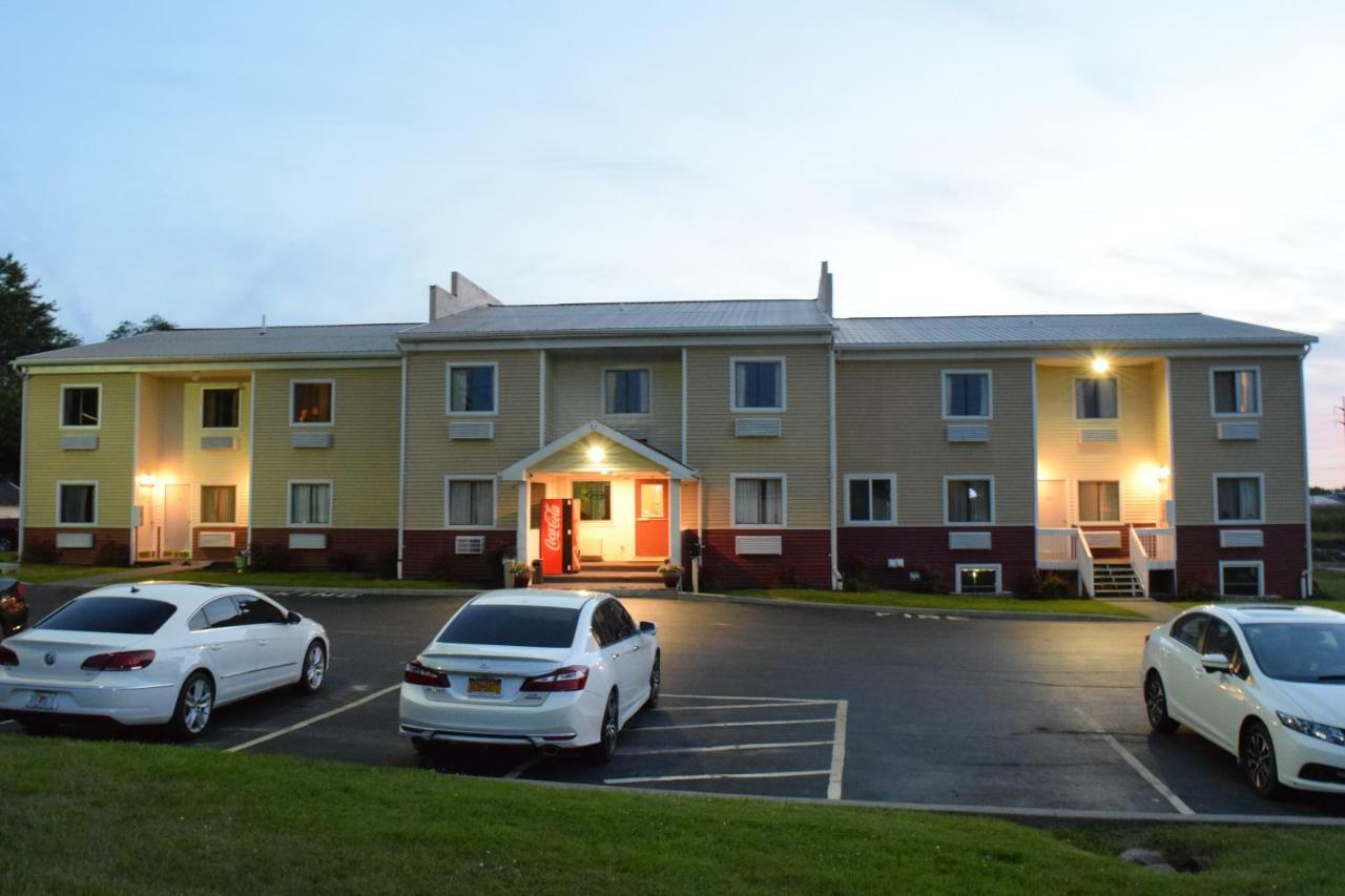 Budget Inn Ontario Ontario Center Eksteriør billede