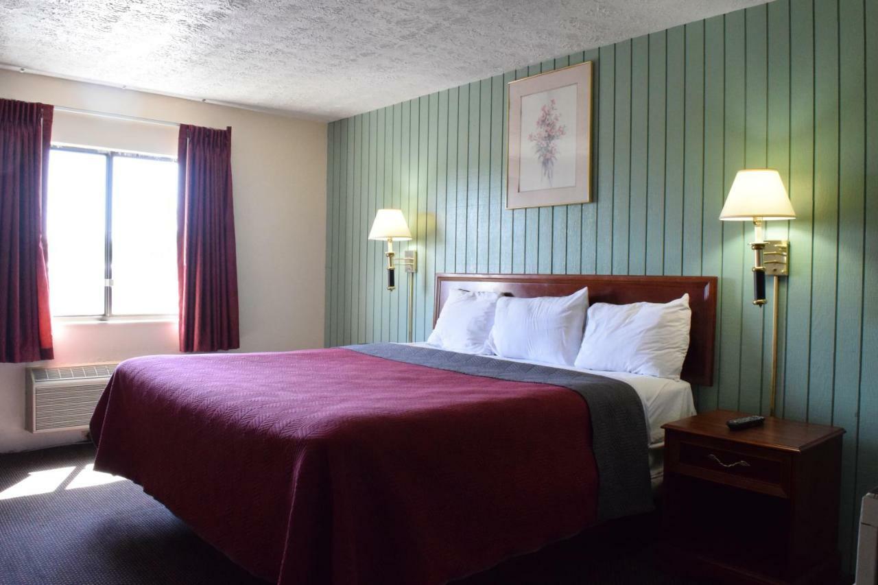 Budget Inn Ontario Ontario Center Eksteriør billede
