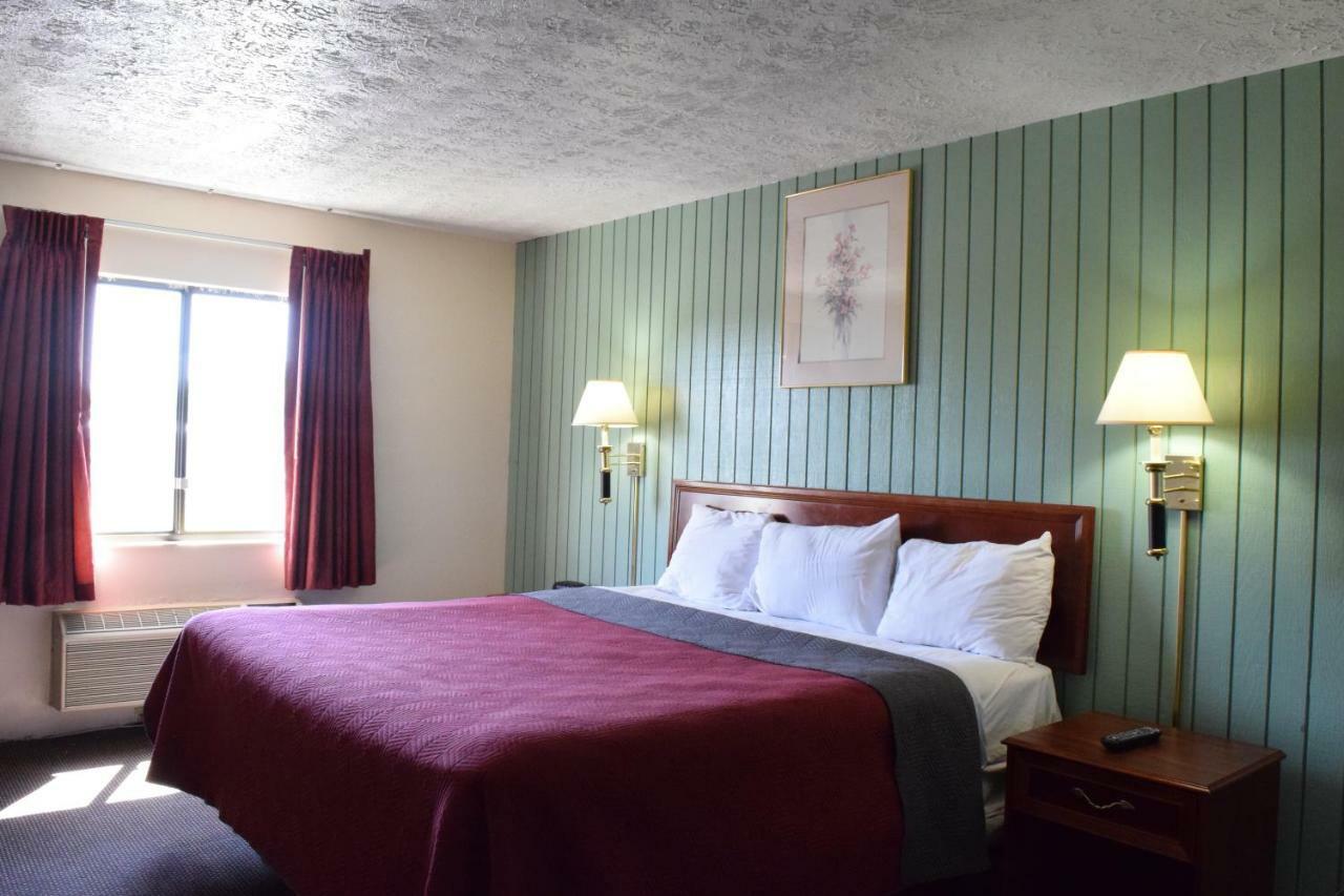 Budget Inn Ontario Ontario Center Eksteriør billede